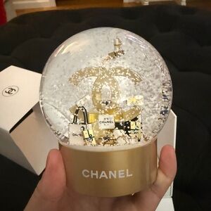 CHANEL Snowglobe